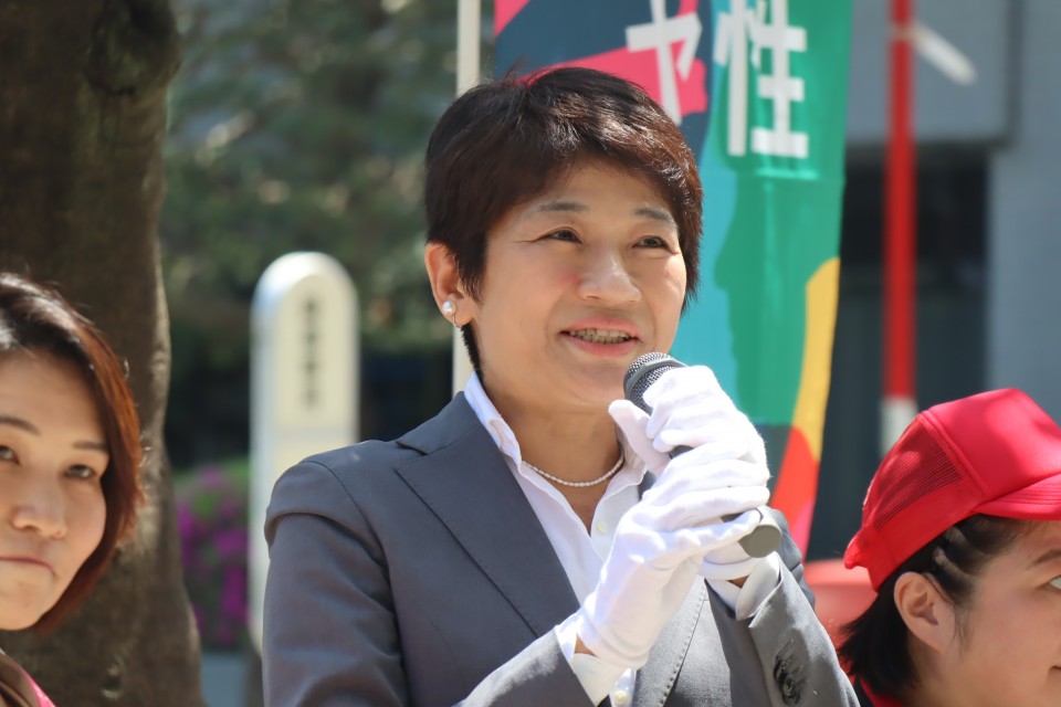 西村智奈美
