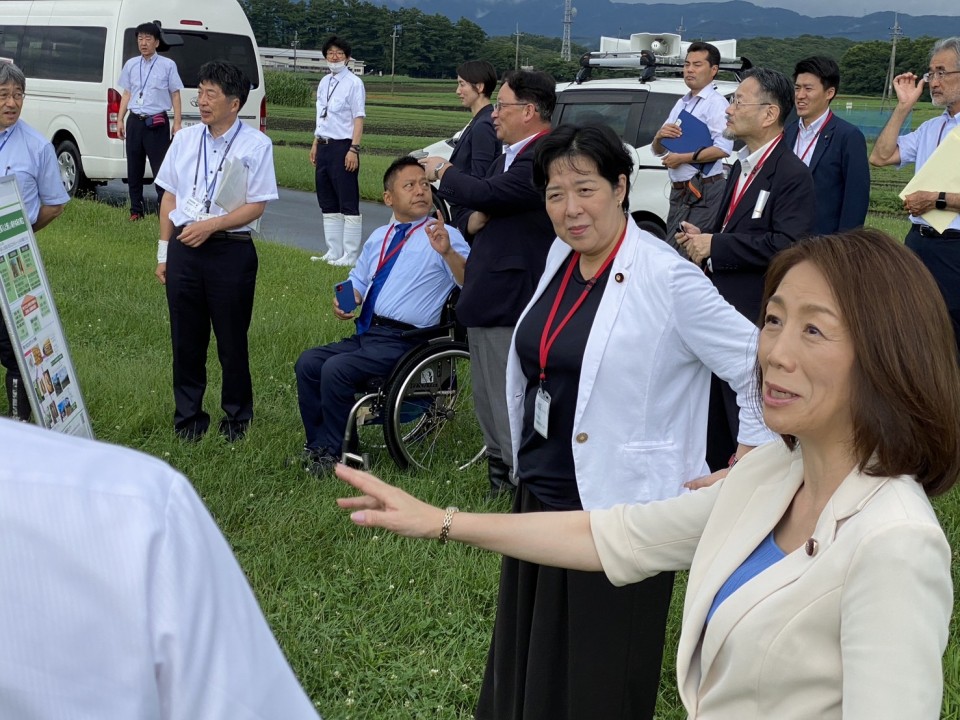農林水産キャラバン 田名部匡代、徳永エリ