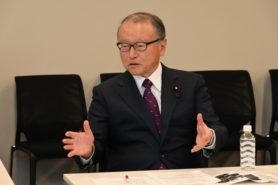 中川正春 教育無償化 隠れ教育費