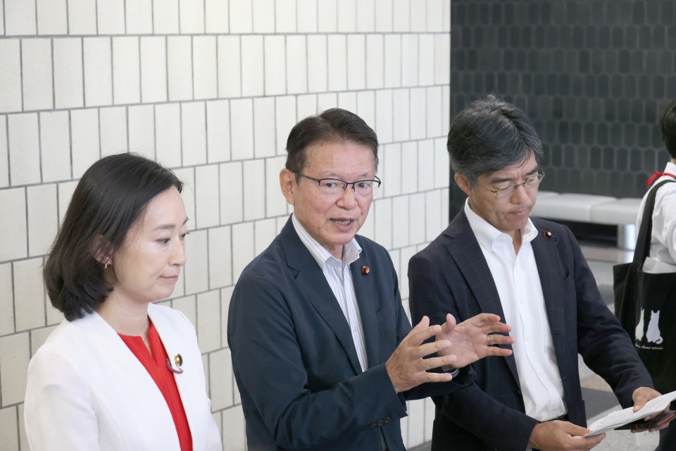 長妻昭　田嶋要　田島麻衣子