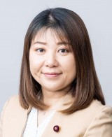 山田由美子