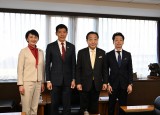 野田佳彦　源馬謙太郎　吉田はるみ　シンガポール大使