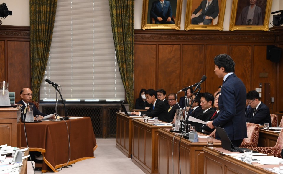 衆院政治倫理審査会　青柳陽一郎
