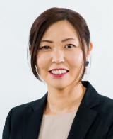 中野まゆみ