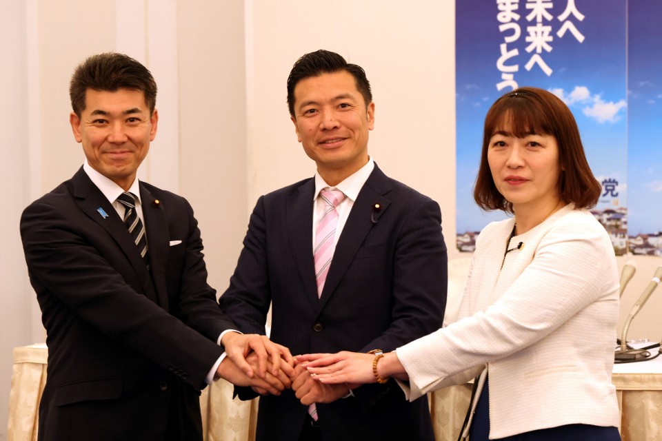 泉健太　山田勝彦　山田朋子