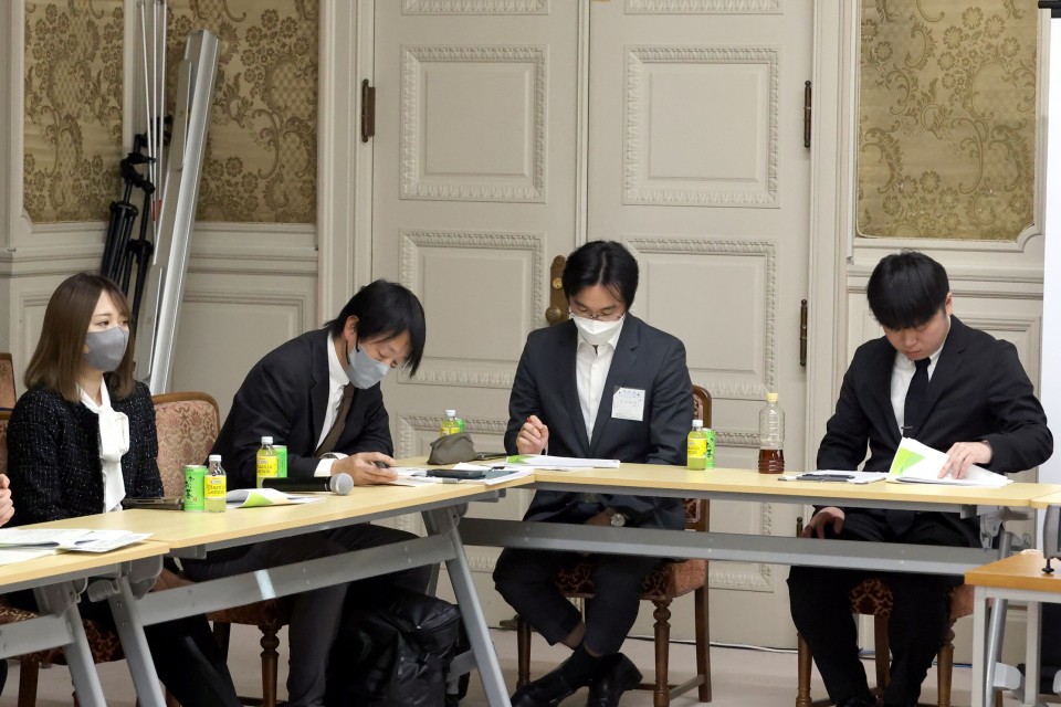 左から夏野さん、鈴木さん、木村さん、iidabiiさん(阿部さんは電話での参加) 20230320_153404_01_re_rez.JPG