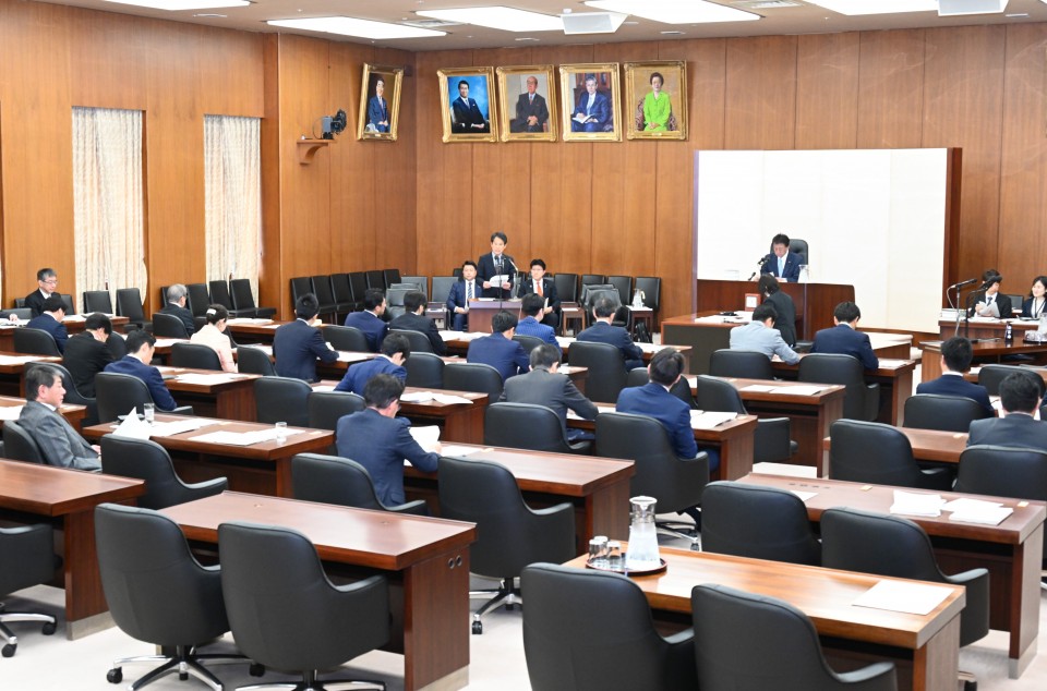 大串博志 衆院政治改革特別委員会