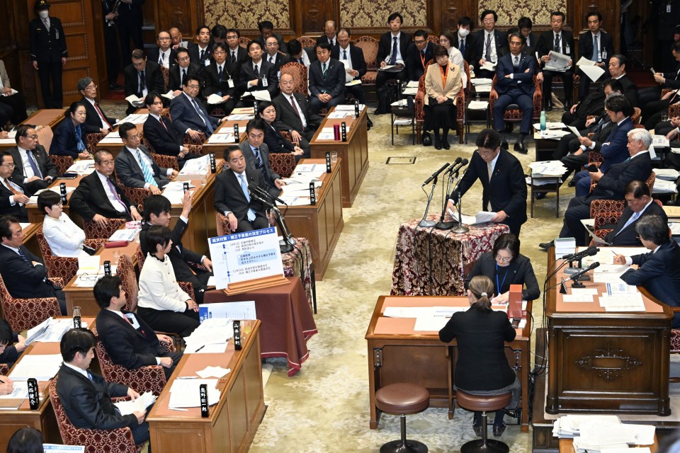 衆院予算委員会 本庄知史