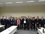 泉健太　岡田克也　小西洋之　末松義規　松木けんこう　柚木道義　山岡達丸　小沼巧　古賀之士　高木真理　森本真治　水野素子　牧山ひろえ　村田享子　JEC連合