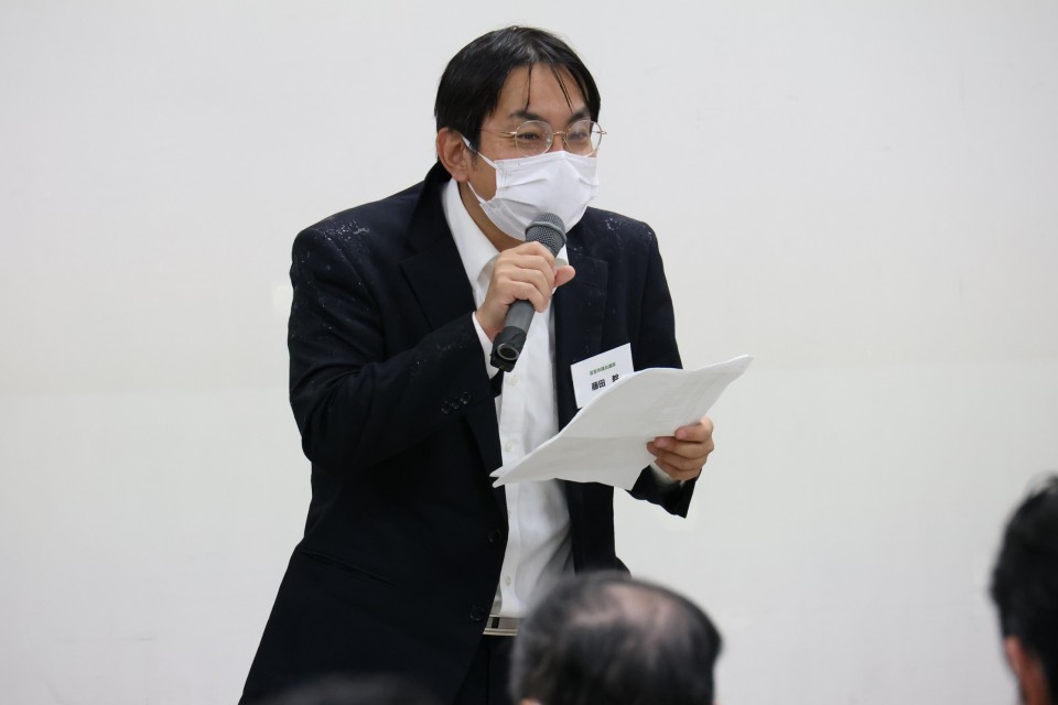 司会を務めた藤田幹市議会議員 20230513_100155_01_re_rez.JPG