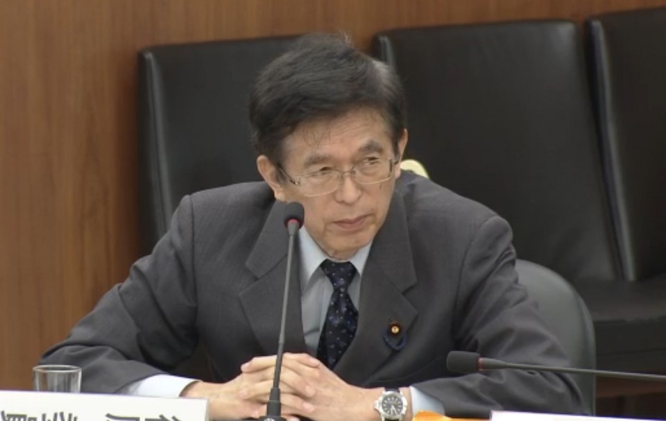 憲法審査会 篠原孝.jpg