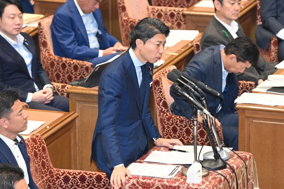 衆院決算行政監視委員会 青柳陽一郎