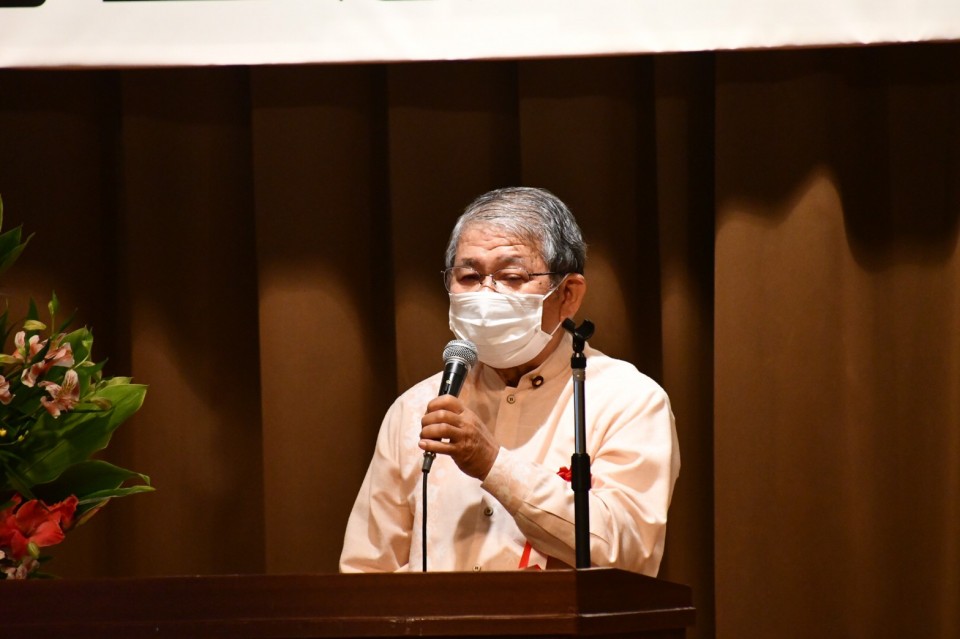 共産党 赤嶺政賢衆院議員 1123沖縄結成大会 赤嶺さん.jpg