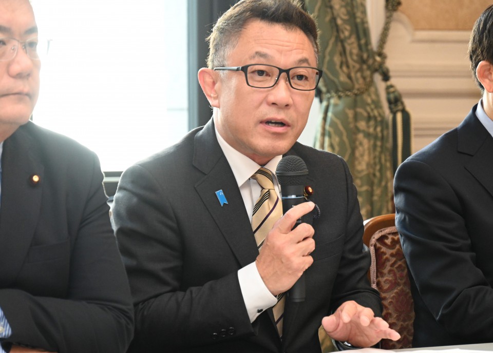 中島克仁