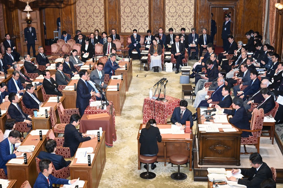 衆院予算委員会 岡田克也
