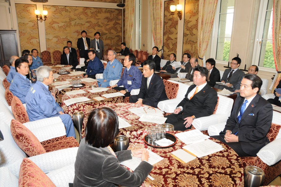 各党・政府震災対策合同会議写真.JPG