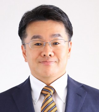 石田一也