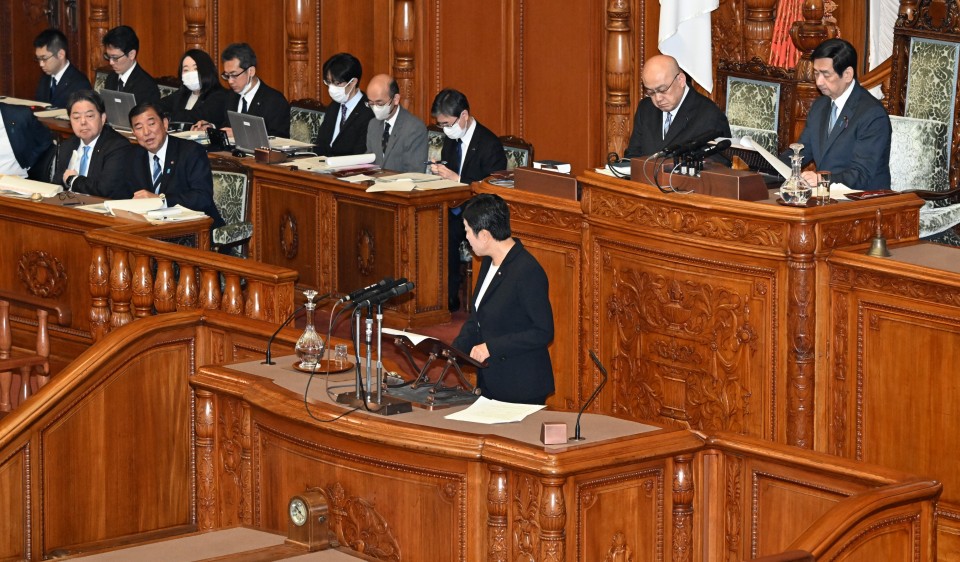 参院本会議 辻元清美