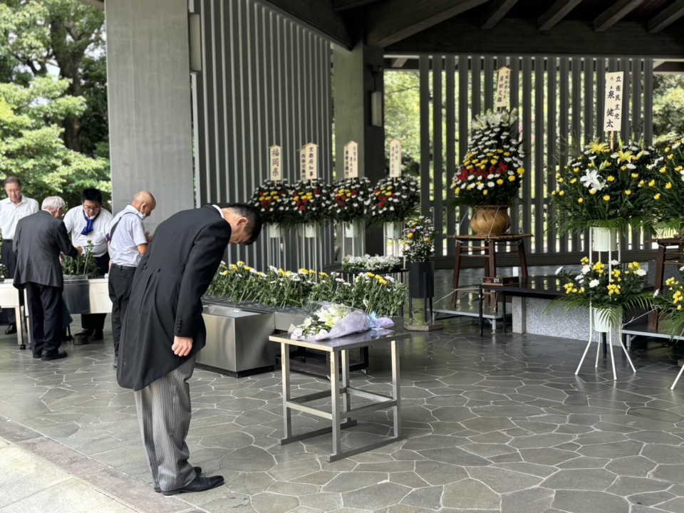全国戦没者追悼式 泉健太