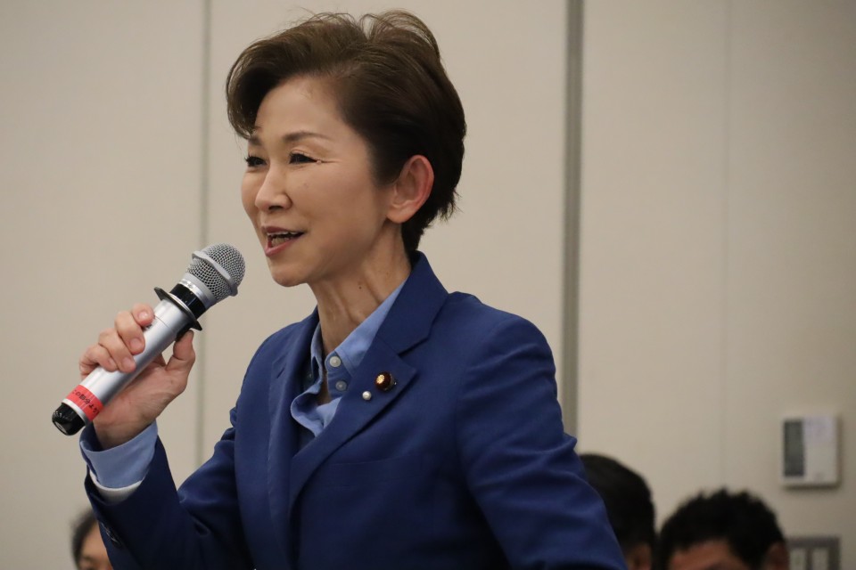 鎌田さゆり