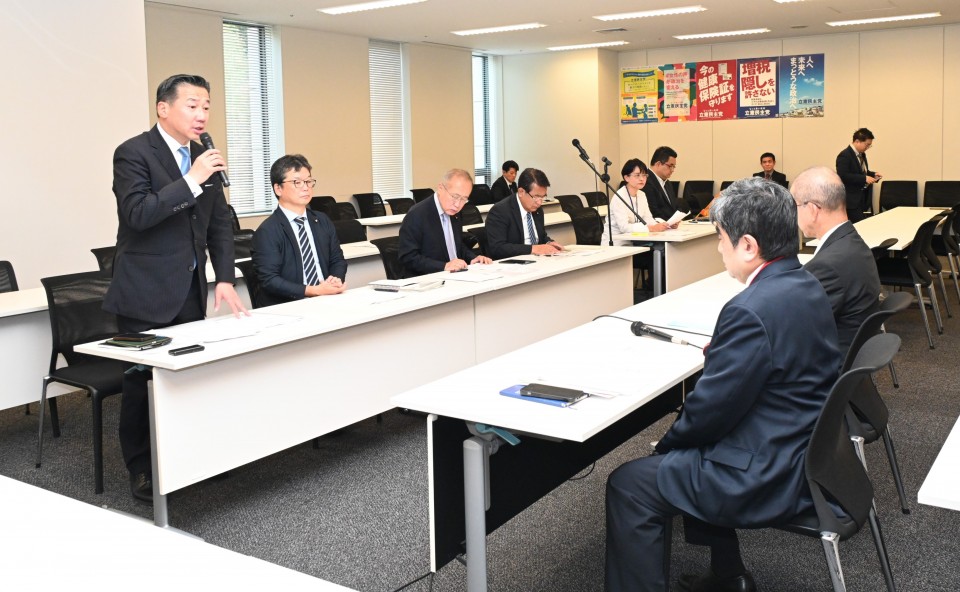福山哲郎 屋良朝博 仲村未央 石橋通宏 有田芳生 又吉健太郎