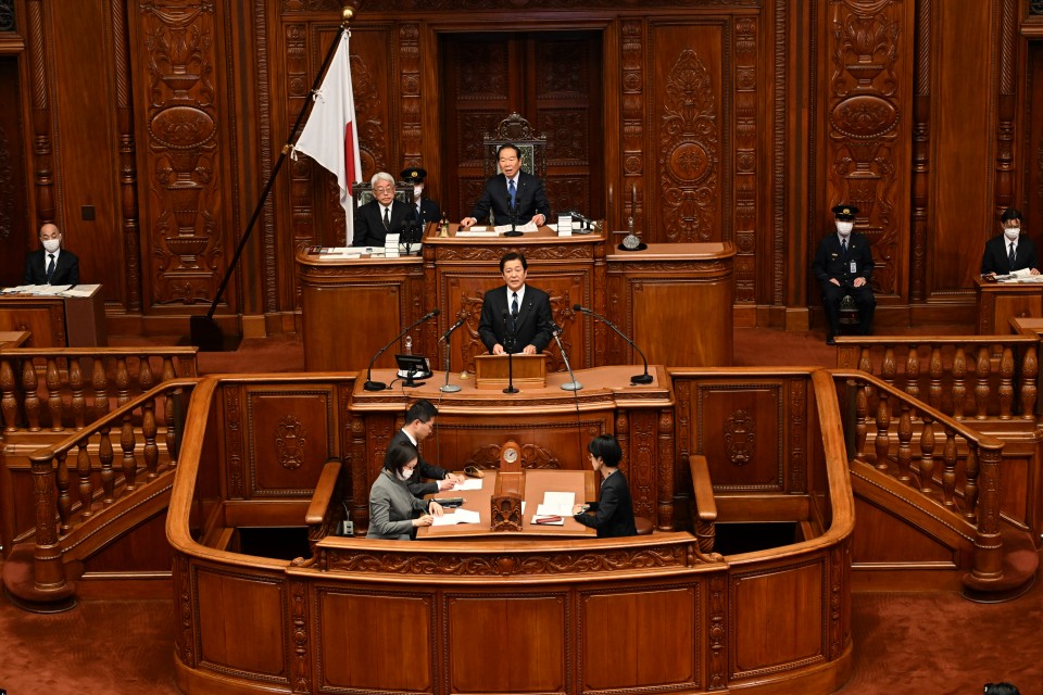 衆院本会議 坂本祐之輔 子ども・子育て支援法改正案