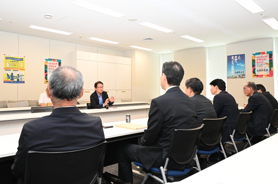 参議院選挙における合区の解消に関する決議 長妻昭