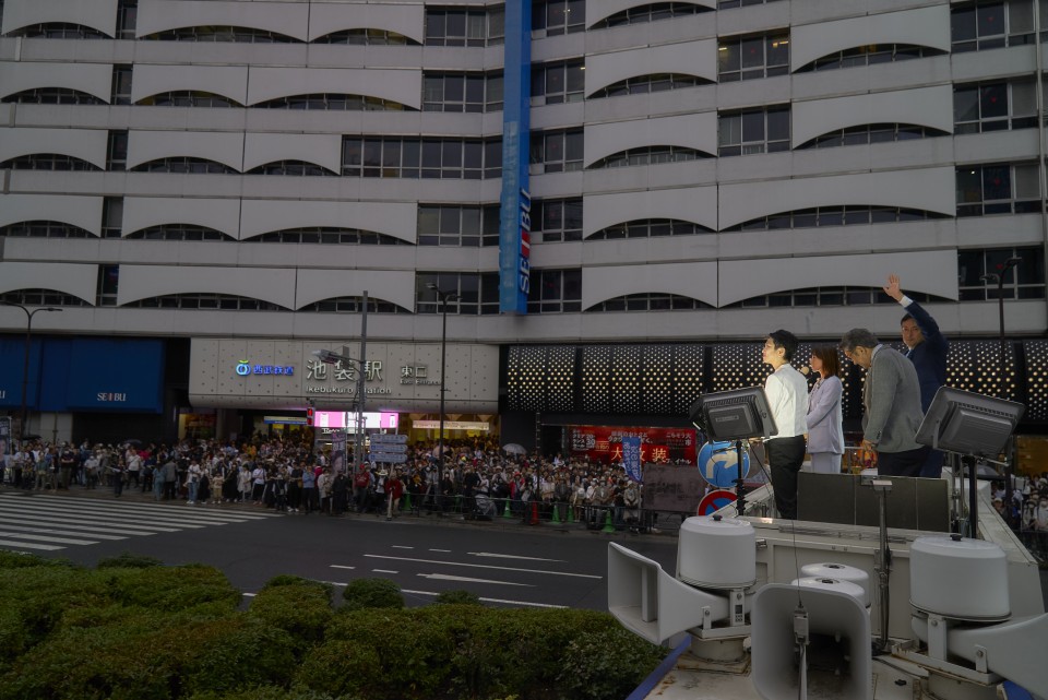 蓮舫 鈴木庸介 塩村あやか