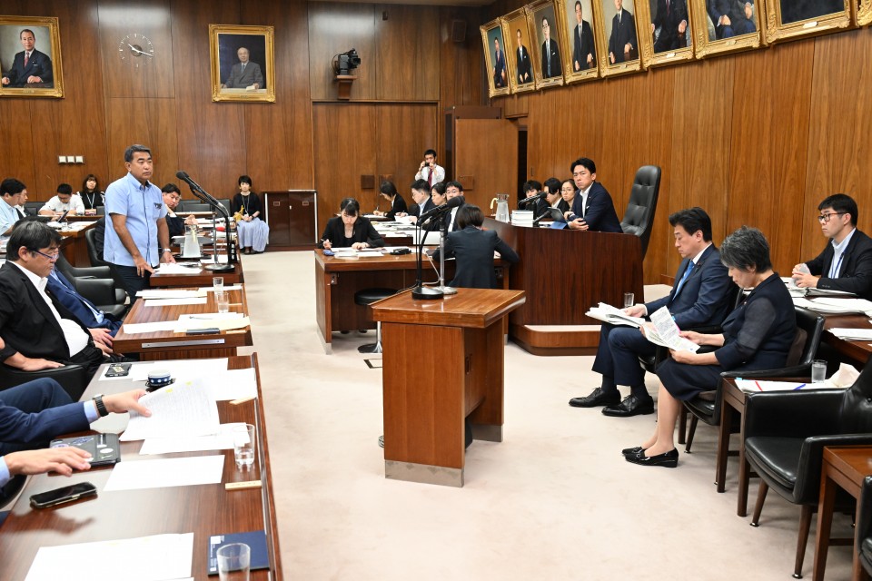 衆院安全保障委員会 屋良朝博