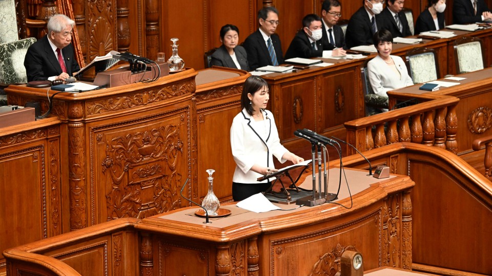 参院本会議 塩村あやか セキュリティ・クリアランス 経済安全保障
