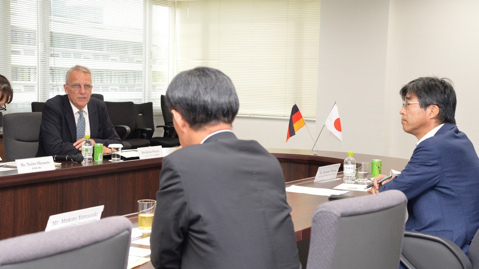 田嶋要 ドイツ政務次官