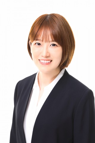 中島あやな