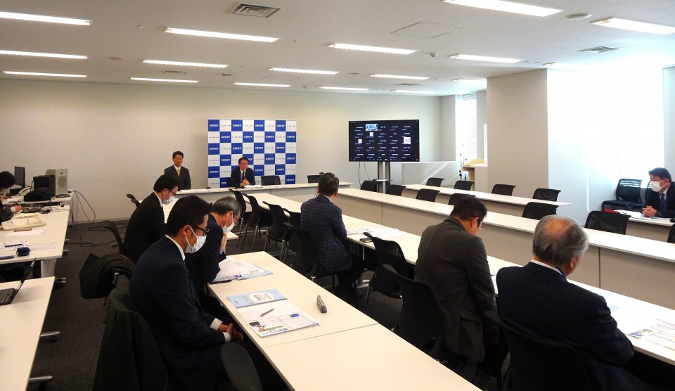 政策説明会2.jpg 長妻昭 大島敦