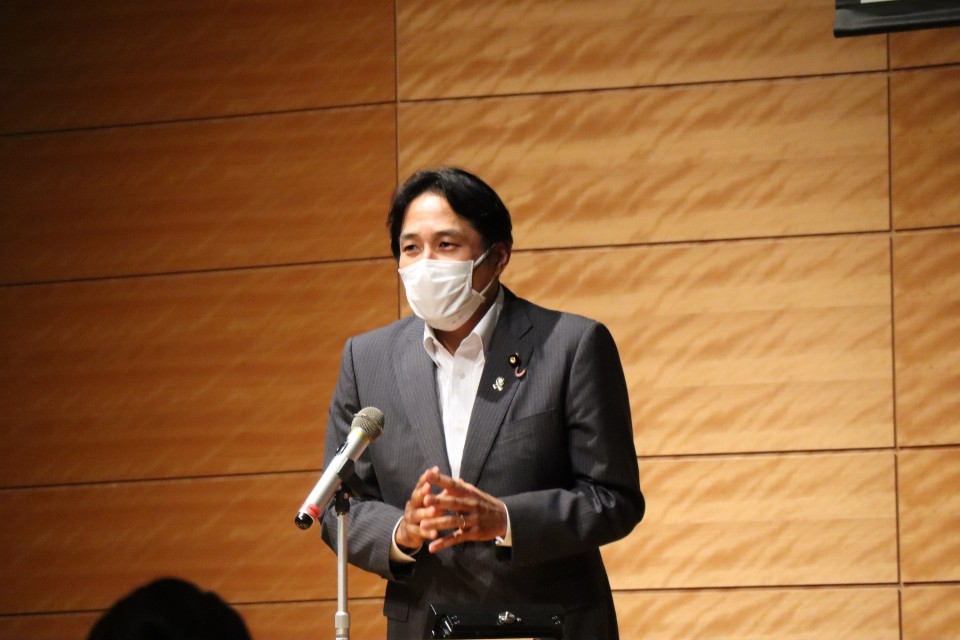 川田龍平・同PT副座長 IMG_0016.JPG