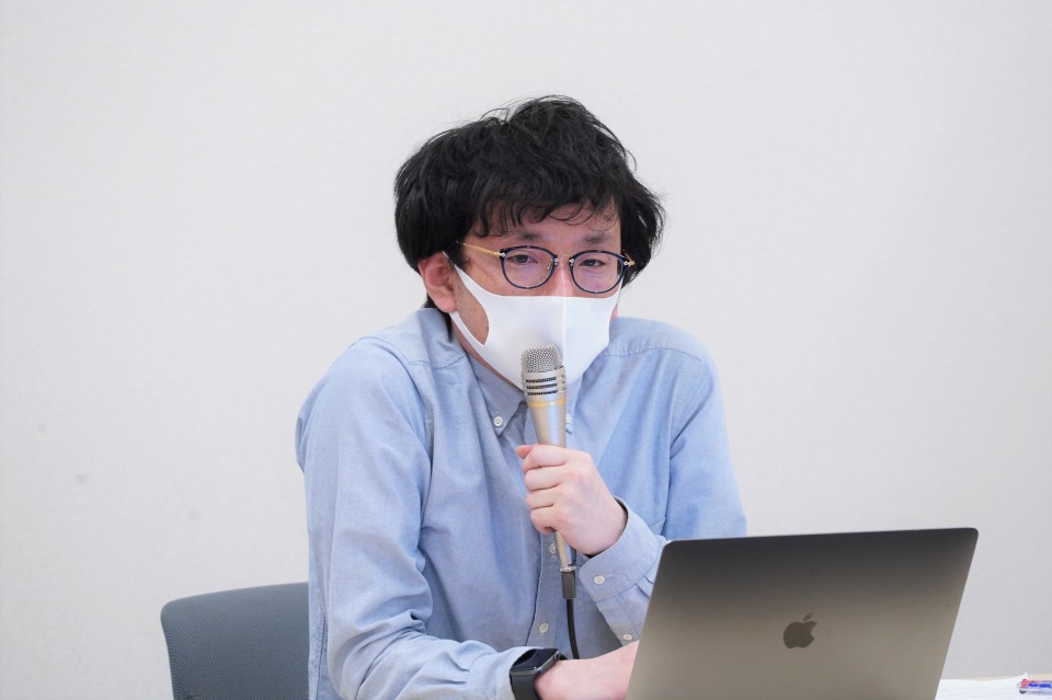 司会進行を務めた若者協議会代表の室橋祐貴さん 20210507 172023.JPG