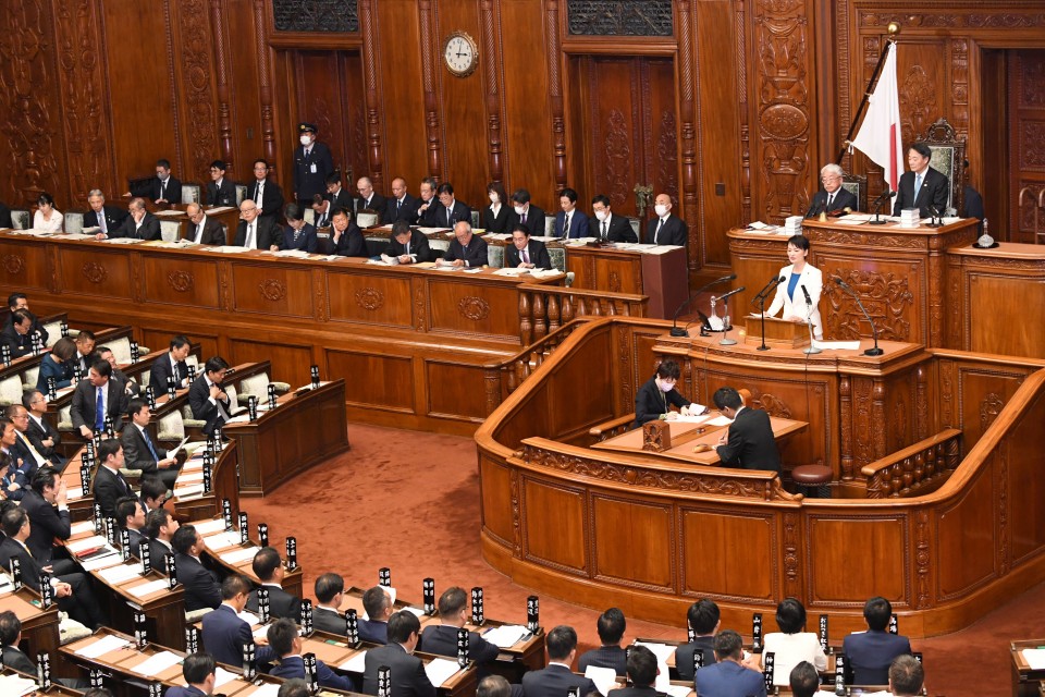 吉田はるみ 衆院本会議