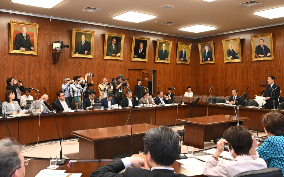 塩村あやか 参院内閣委員会