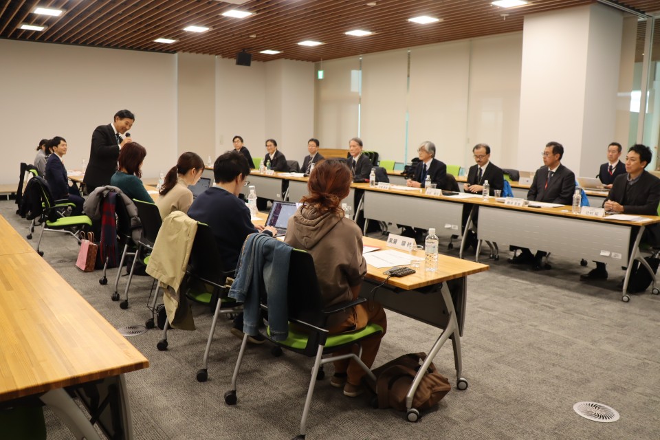 未来世代委員会　山崎誠　馬場雄基