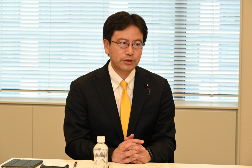 城井崇 教育無償化 隠れ教育費
