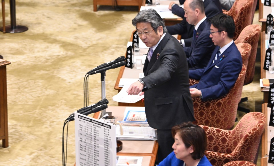 参院予算委員会 杉尾秀哉