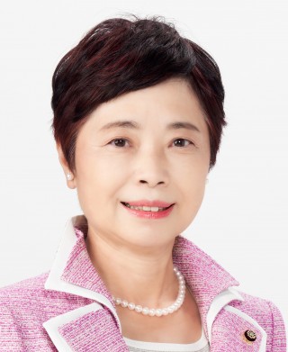 樋口典子