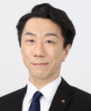 大泉芳行