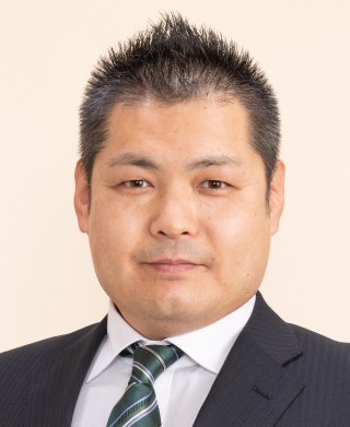 髙橋康輔