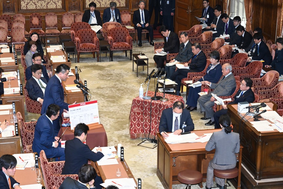 衆院予算委員会 太栄志