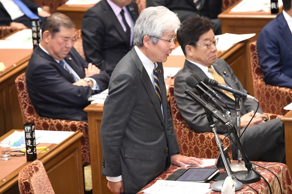 逢坂誠二