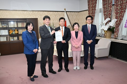 大島敦　岸真紀子　村田享子　道下大樹　「2025（令和7）年度税制改正に関する主要提言」を財務大臣に申し入れ