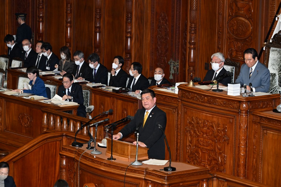 衆院本会議 森山浩行 経済安全保障