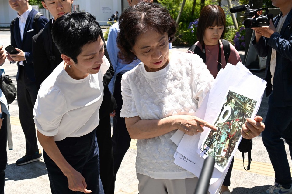 蓮舫 神宮外苑再開発計画地区 イチョウ並木