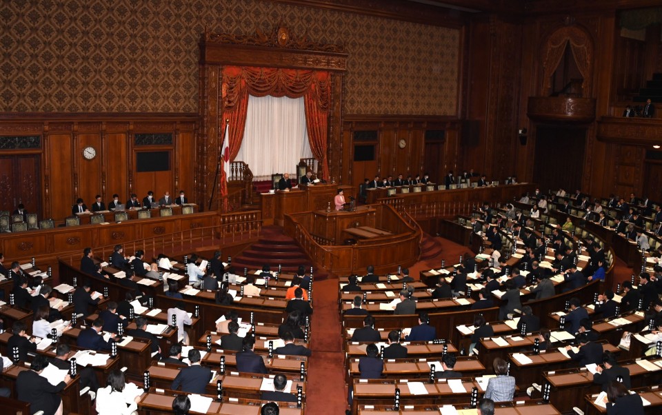 参院本会議 村田享子 水素社会推進法案 CCS事業法案