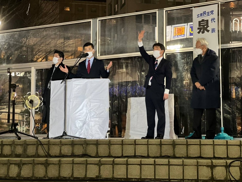 JR新浦安駅での街頭演説 337174_rez.jpg